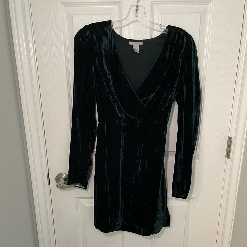 Elegant Velvet Wrap Dress in Deep Green